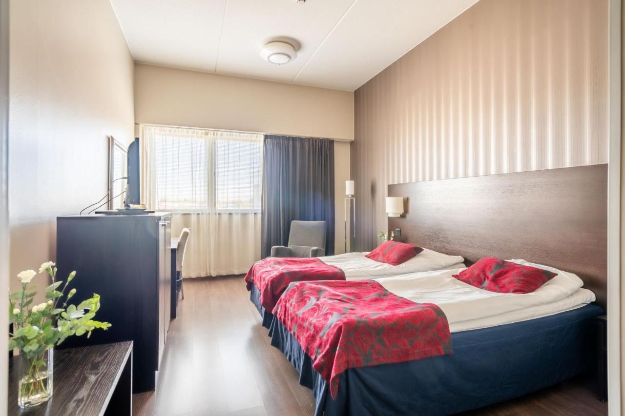 Hotelli Raahen Hovi Экстерьер фото